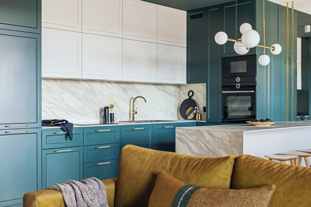 Luxury,Modern,And,Vintage,Turquoise,And,White,Kitchen.,Marble,Kitchen